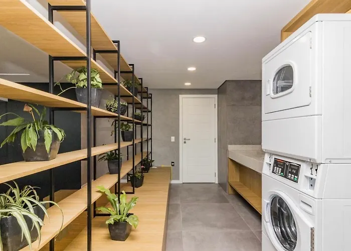 Apartamento Com Piscina Aquecida Proximo Ao Guaiba Com Um Dorm *