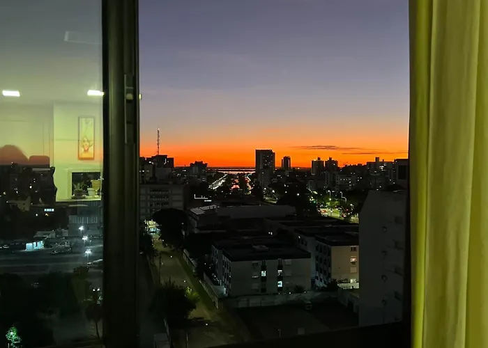 Apartamento Com Piscina Aquecida Proximo Ao Guaiba Com Um Dorm Apartment